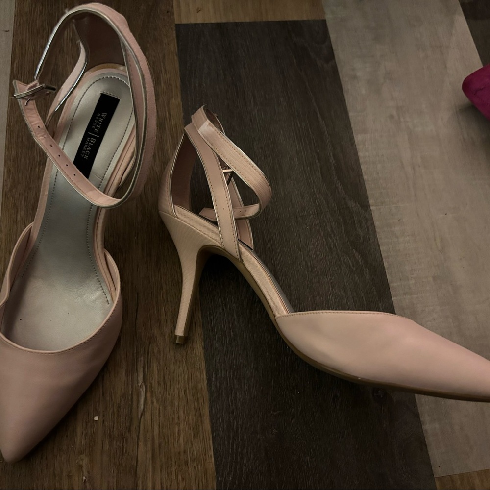 White House Black Market Blush Pink Heels